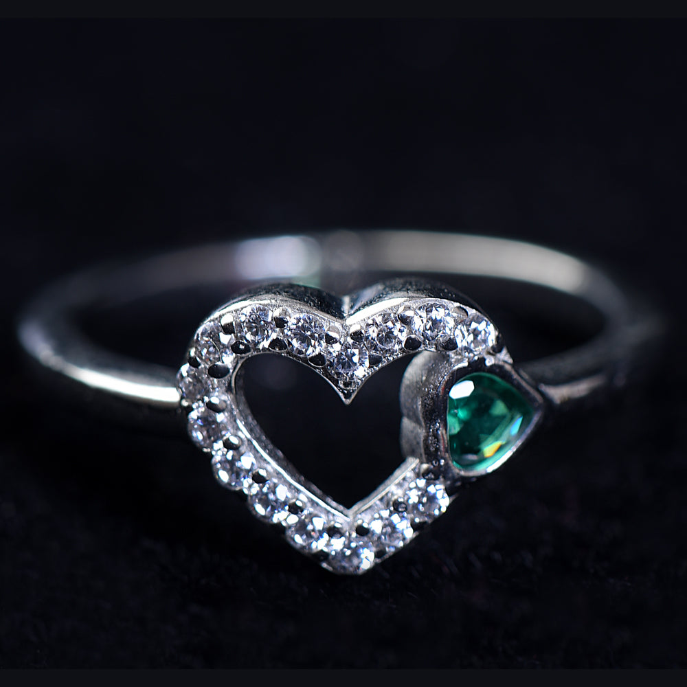 925 sterling silver ring Heart shaped Green colored cubic zirconia for women